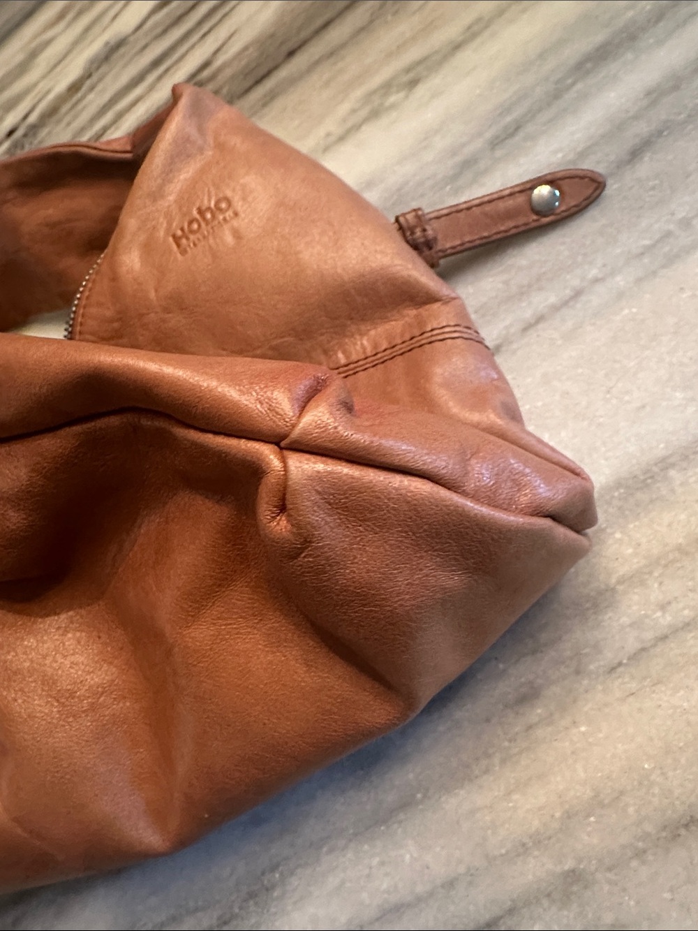 HOBO INTERNATIONAL SLOUCHY SHOULDER BAG - Picture 9 of 14